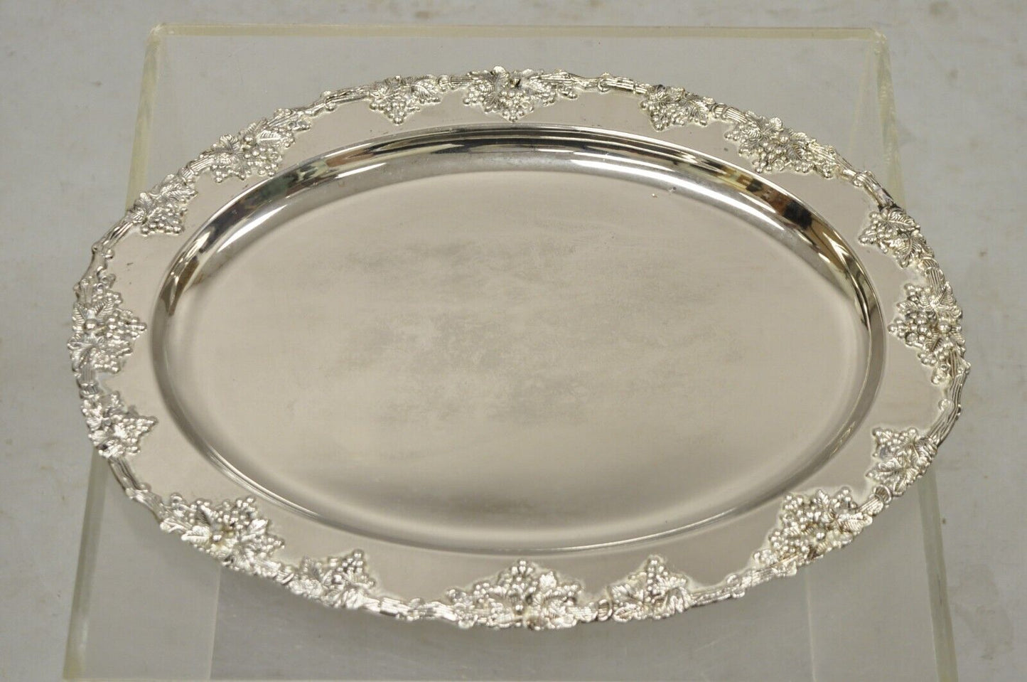 Vtg Godinger Victorian Style Silver Plated Grape Cluster 17" Oval Platter Tray