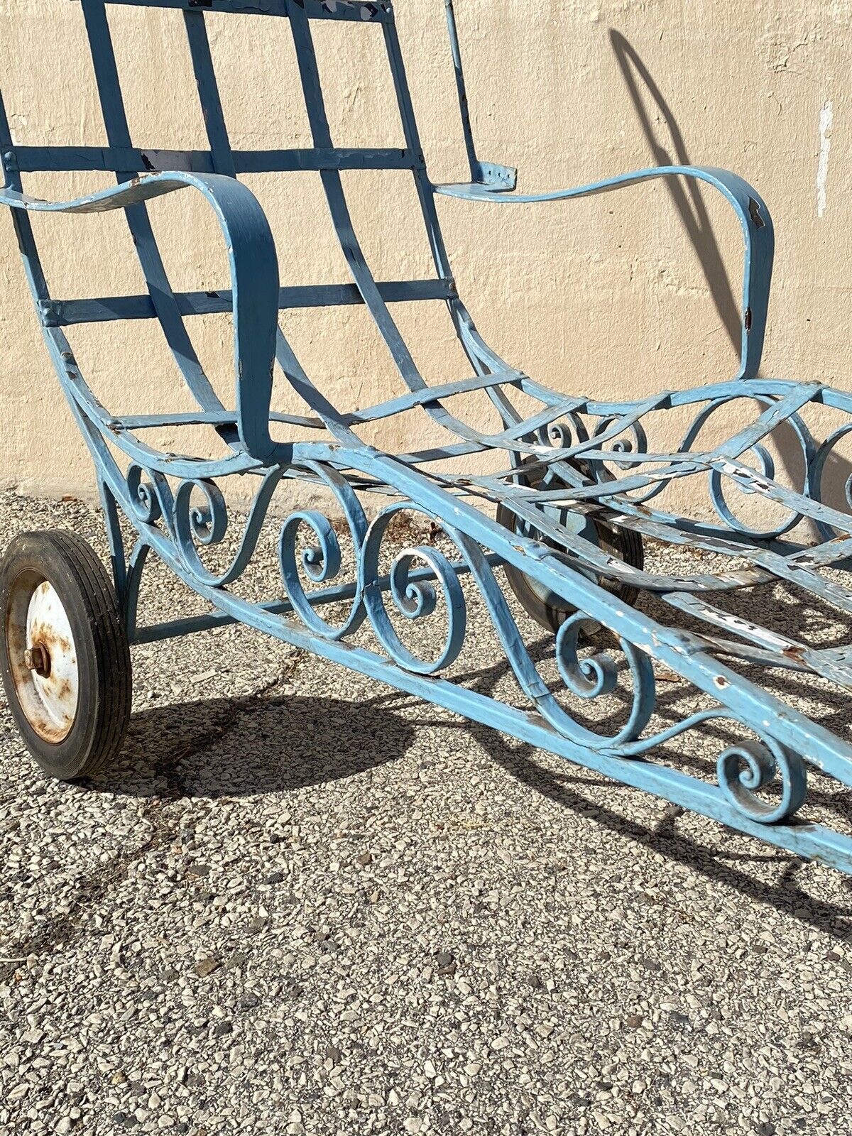 Vintage Salterini Art Nouveau Scrolling Wrought Iron Garden Patio Chaise Lounge