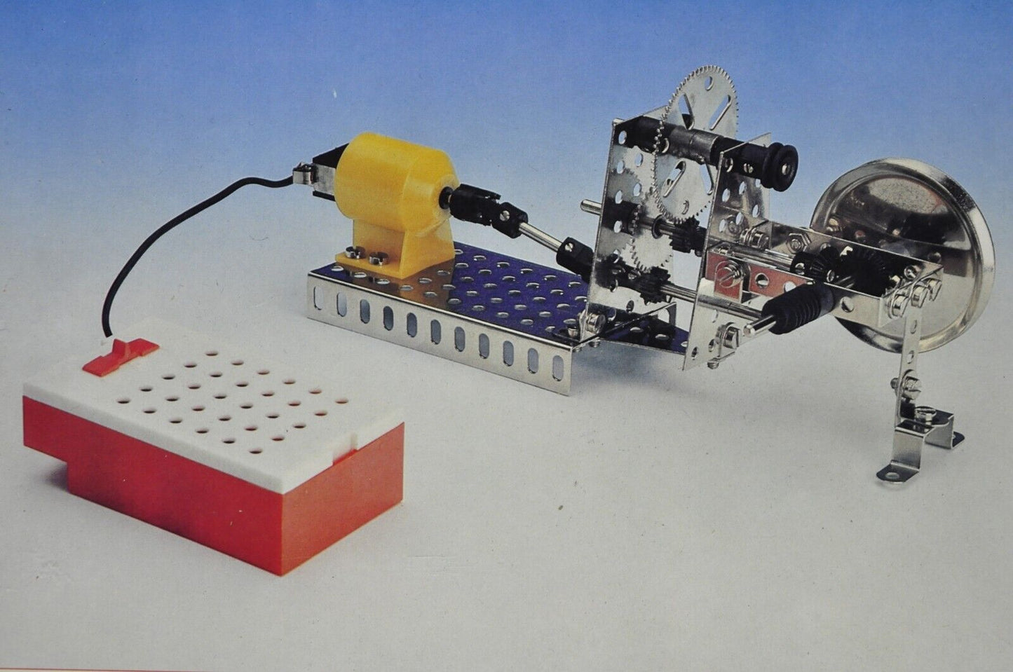 1990s Eitech German Construction Model Erector Kit 04 Gearbox w/ Electric Motor