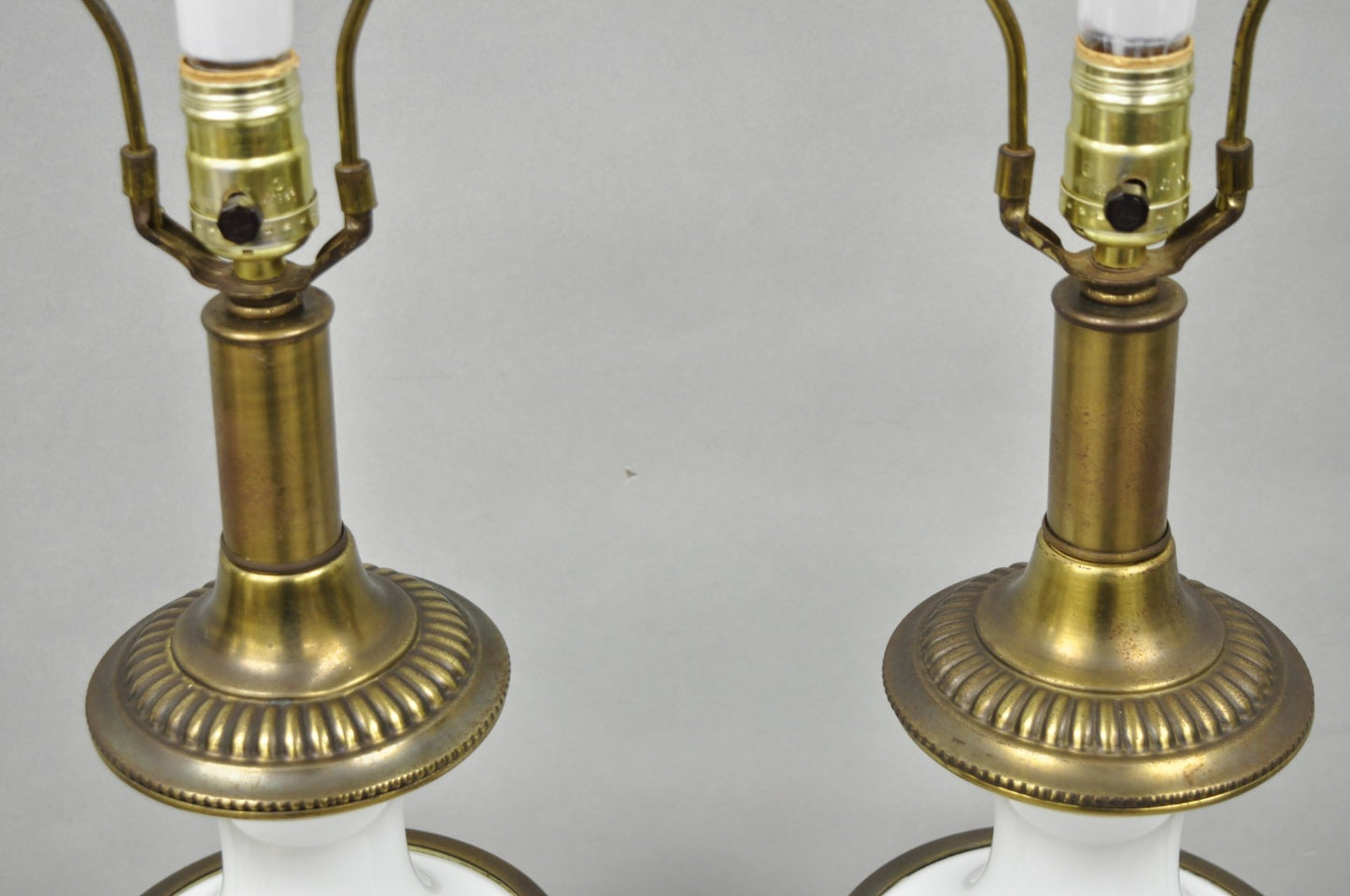 Vintage French Neoclassical White Milk Glass Urn Table Lamp by Paul Hanson, Pair