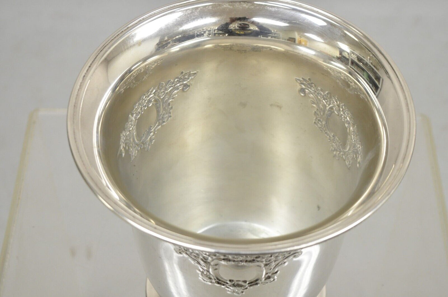 Oneida Victorian Style Silver Plated Embossed Champagne Chiller Ice Bucket