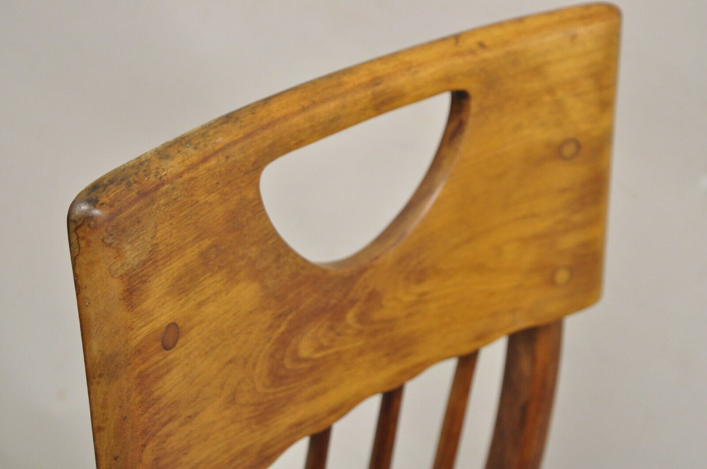 Vintage Sikes Co Maple Wood American Colonial Style Rocker Rocking Chair (B)