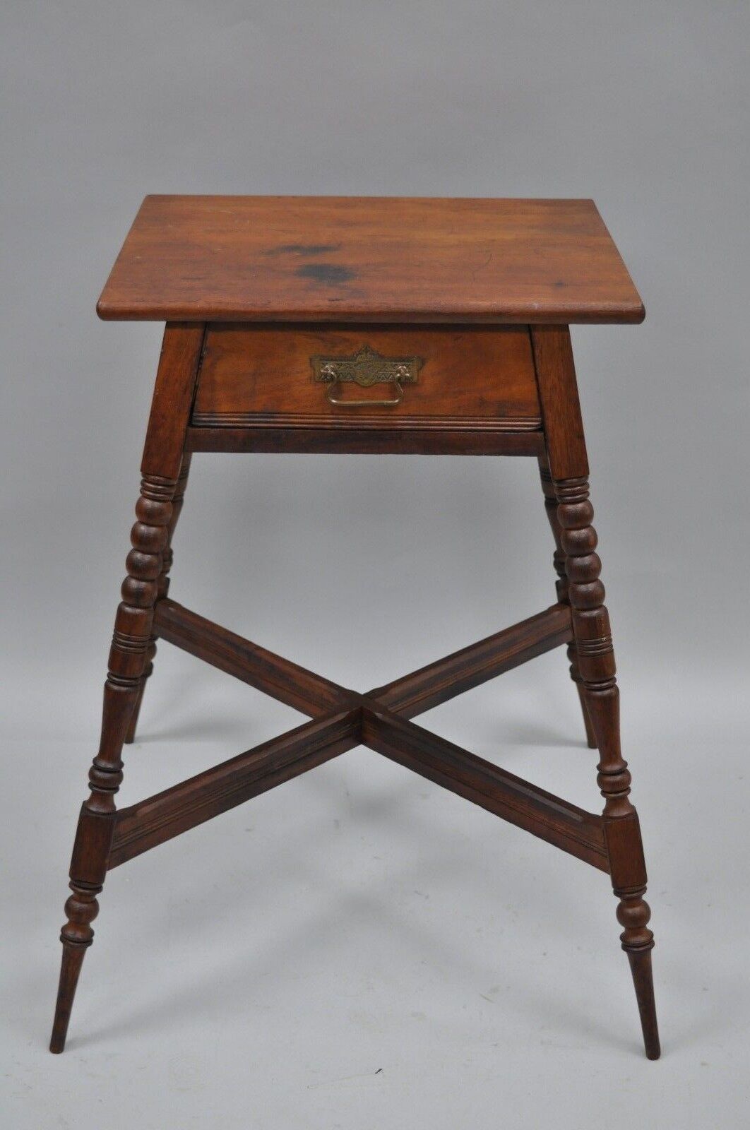 Antique Eastlake Victorian Turn Carved Spindle Leg Walnut Plant Stand Fern Table