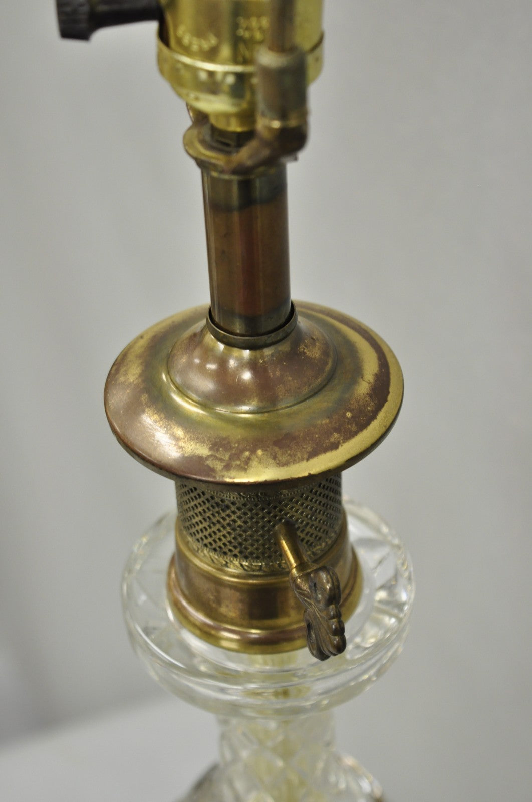 Vintage French Empire Style Crystal Glass Pineapple Column Brass Table Lamp