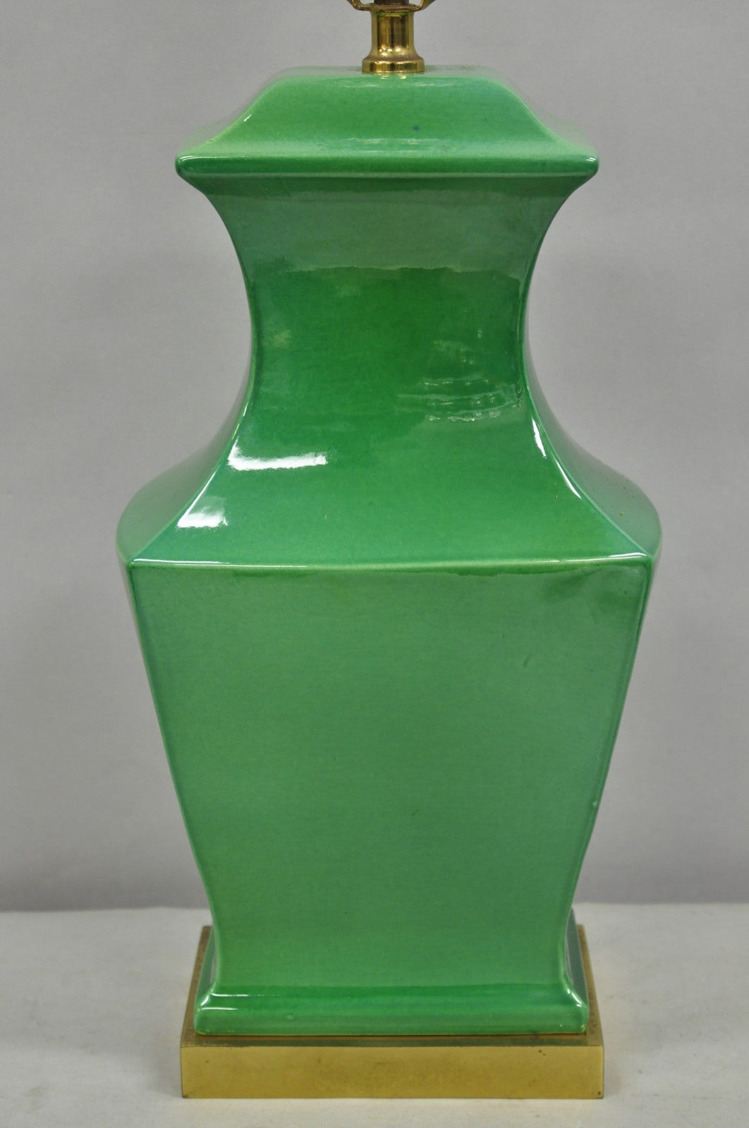 Vintage Paul Hanson Chinoiserie Green Porcelain Jardiniere Oriental Table Lamp