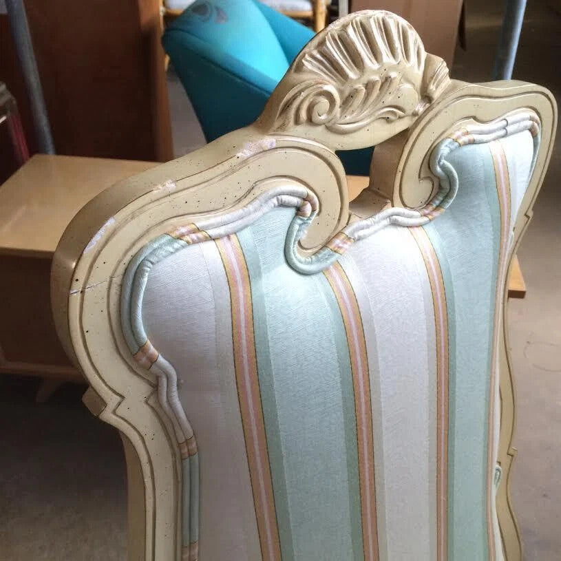 Vintage Swedish Rococo Italian Baroque Shell Carved Cream Painted Side Chair