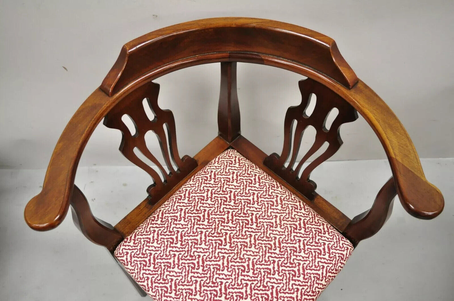 Vintage Mahogany Georgian Chippendale Style Corner Chair by Statesville Ross