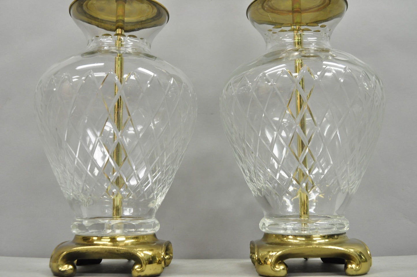 Vintagte Chinoiserie Diamond Crystal Glass Ginger Jar Brass Table Lamps - a Pair