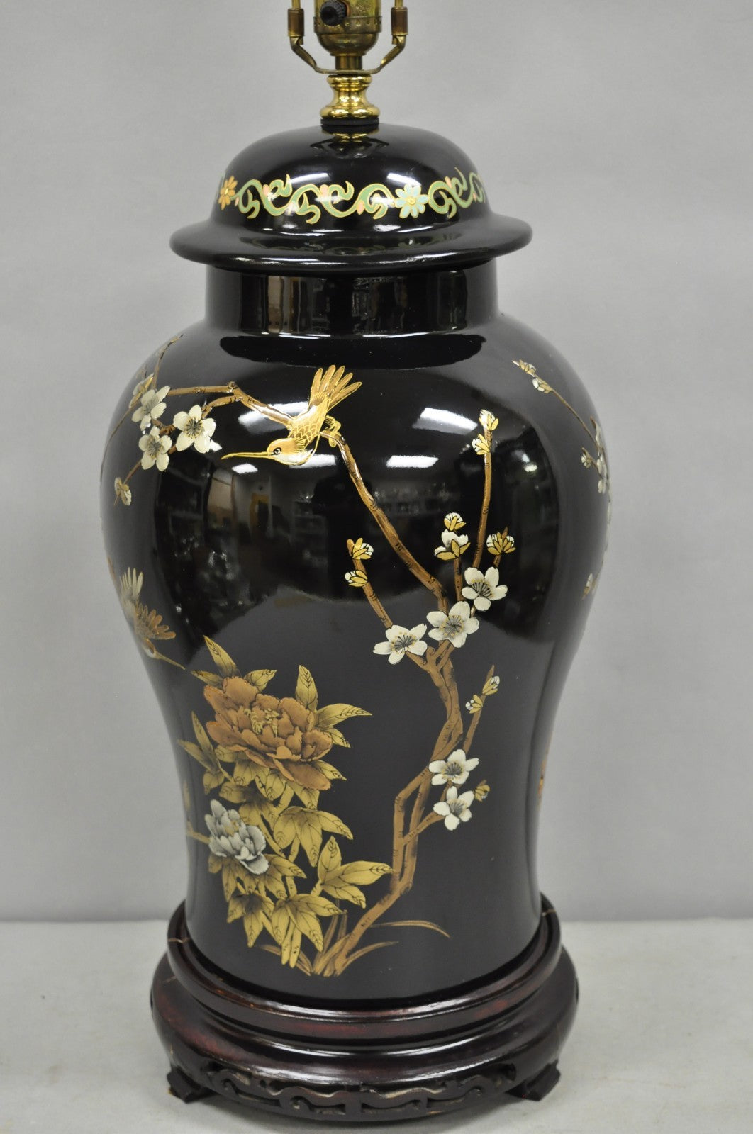 Vintage Chinoiserie Oriental Chinese Black Porcelain Large Ginger Jar Table Lamp