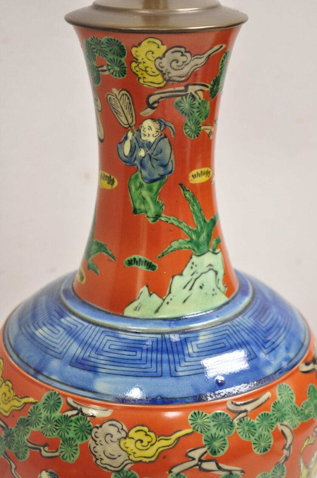 Vintage Chinoiserie Bulbous Porcelain Vase Oriental Figural Painted Table Lamp
