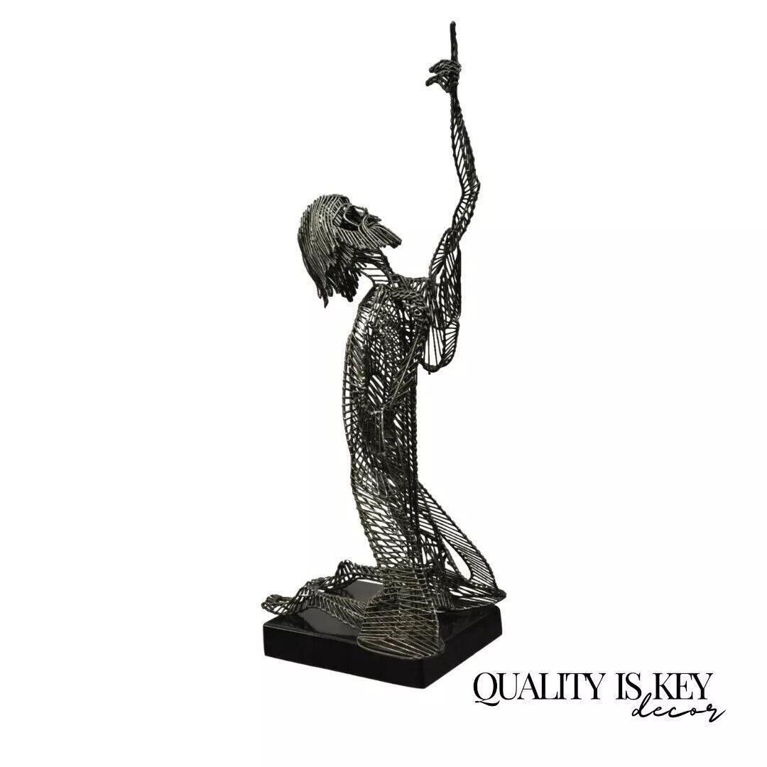 Tom & Bob Bennett 25" Wire Metal Sculpture of Jesus Man on Knees Pointing Up