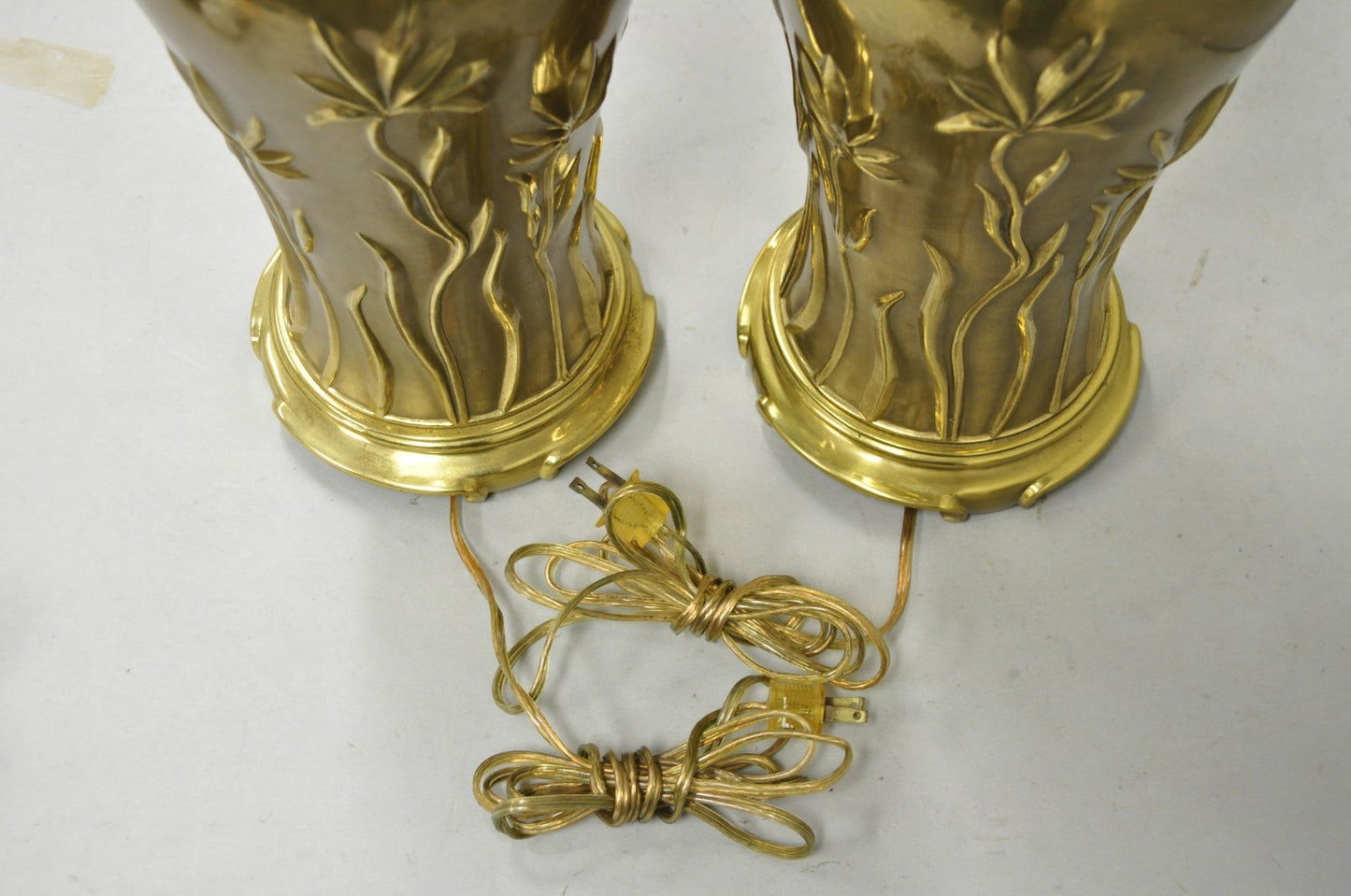 Vintage Ethan Allen Brass Jardiniere Tulip Flower Chinoiserie Table Lamps a Pair