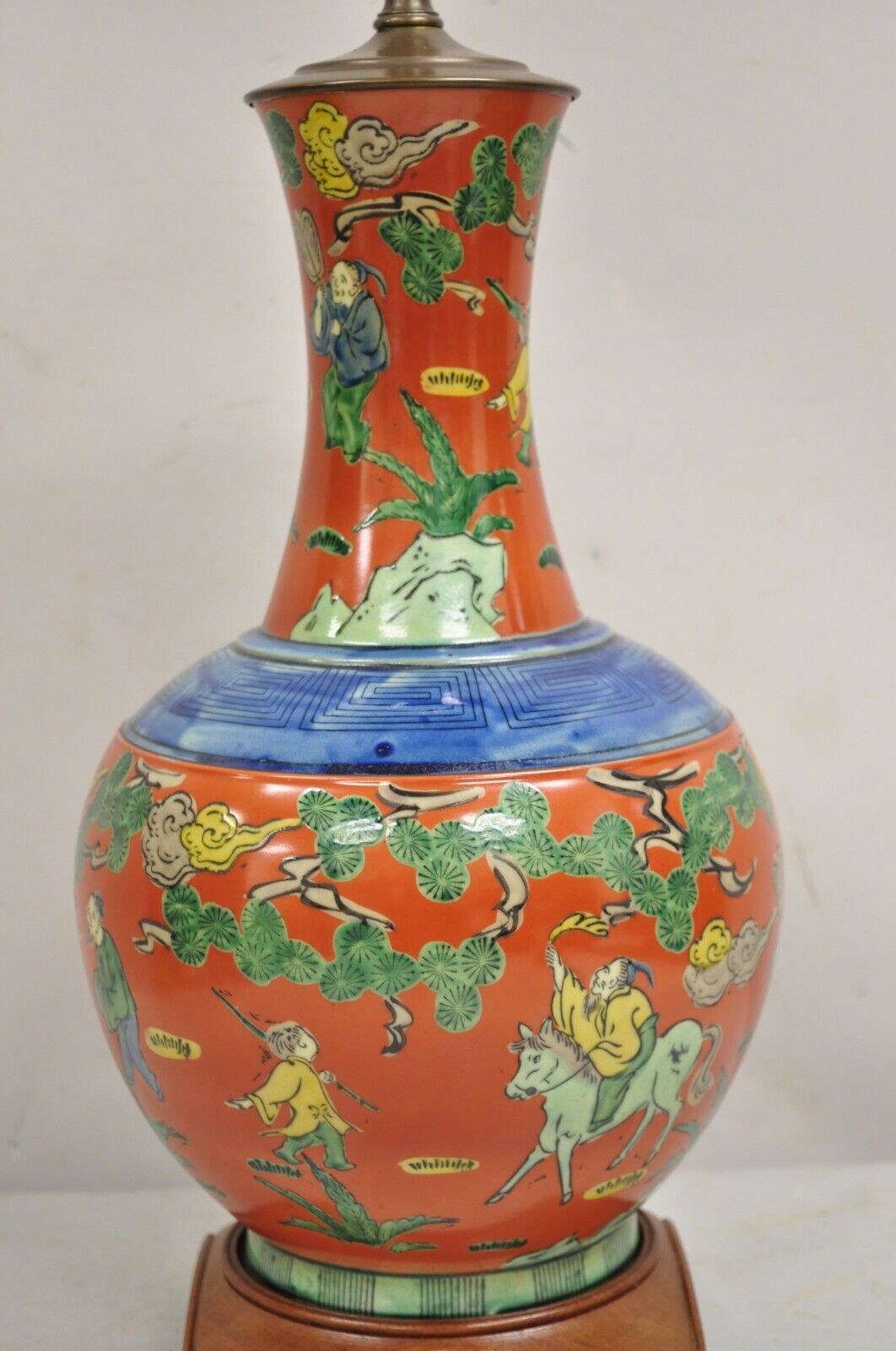 Vintage Chinoiserie Bulbous Porcelain Vase Oriental Figural Painted Table Lamp