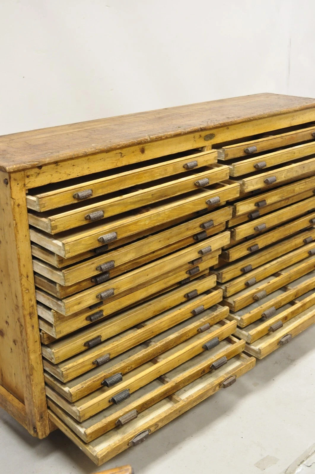 Fred K. Ullmer London Double 32 Drawer Map Makers Flat File Printers Cabinet