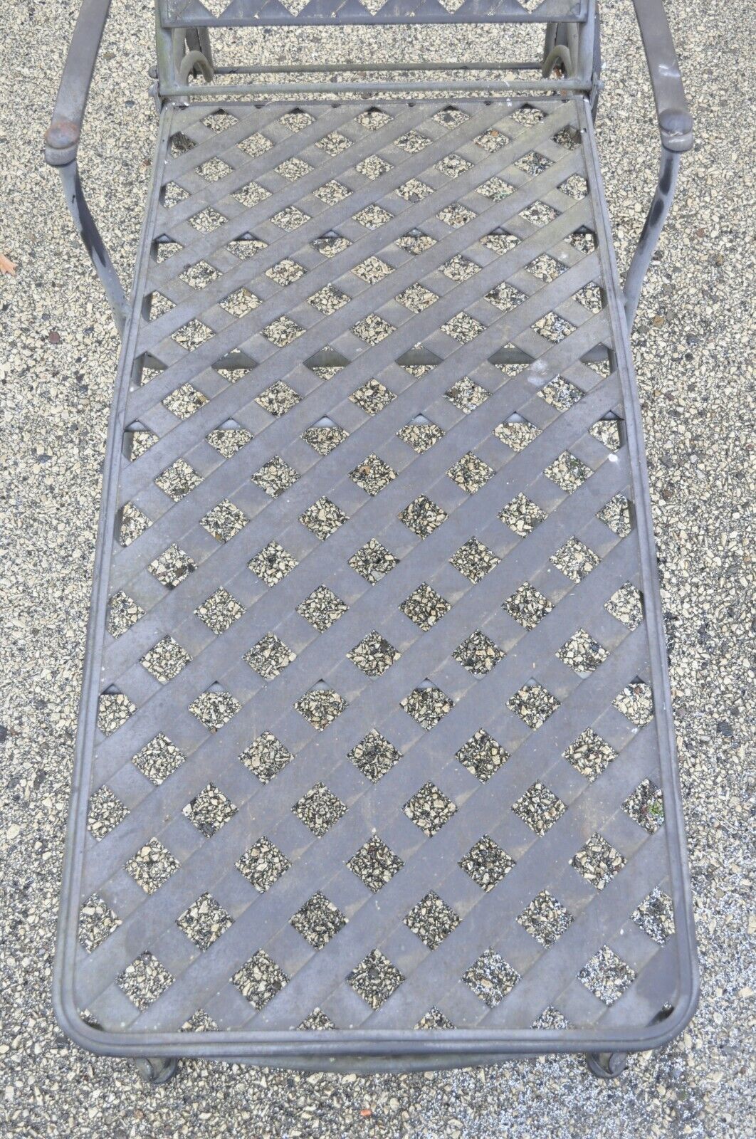 Woodard Maddox Black Wrought Iron Adjustable Pool Patio Chaise Lounge Chair