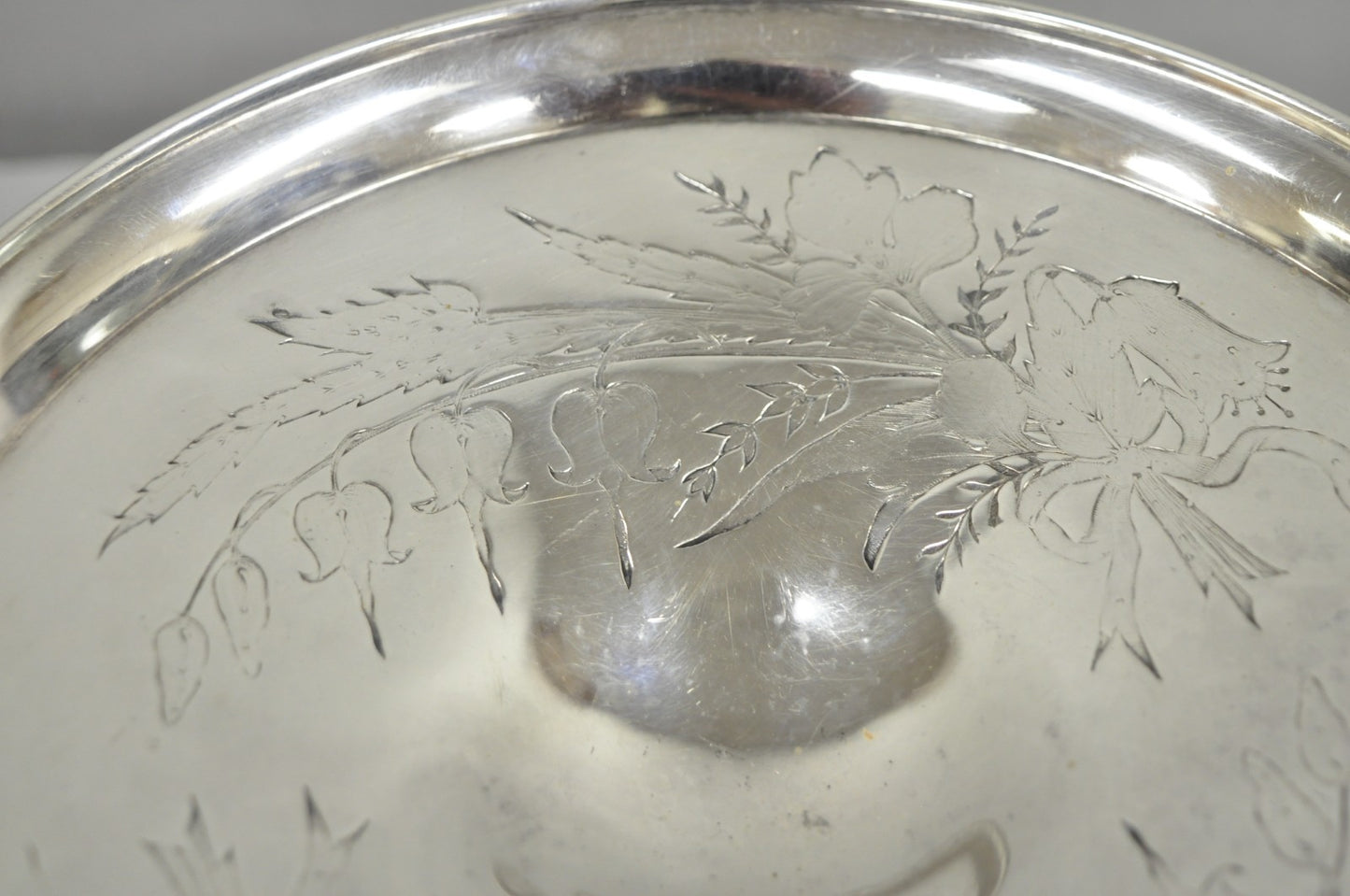 Antique Reed & Barton Victorian Silver Plated Pedestal Brides Basket w/ Handle