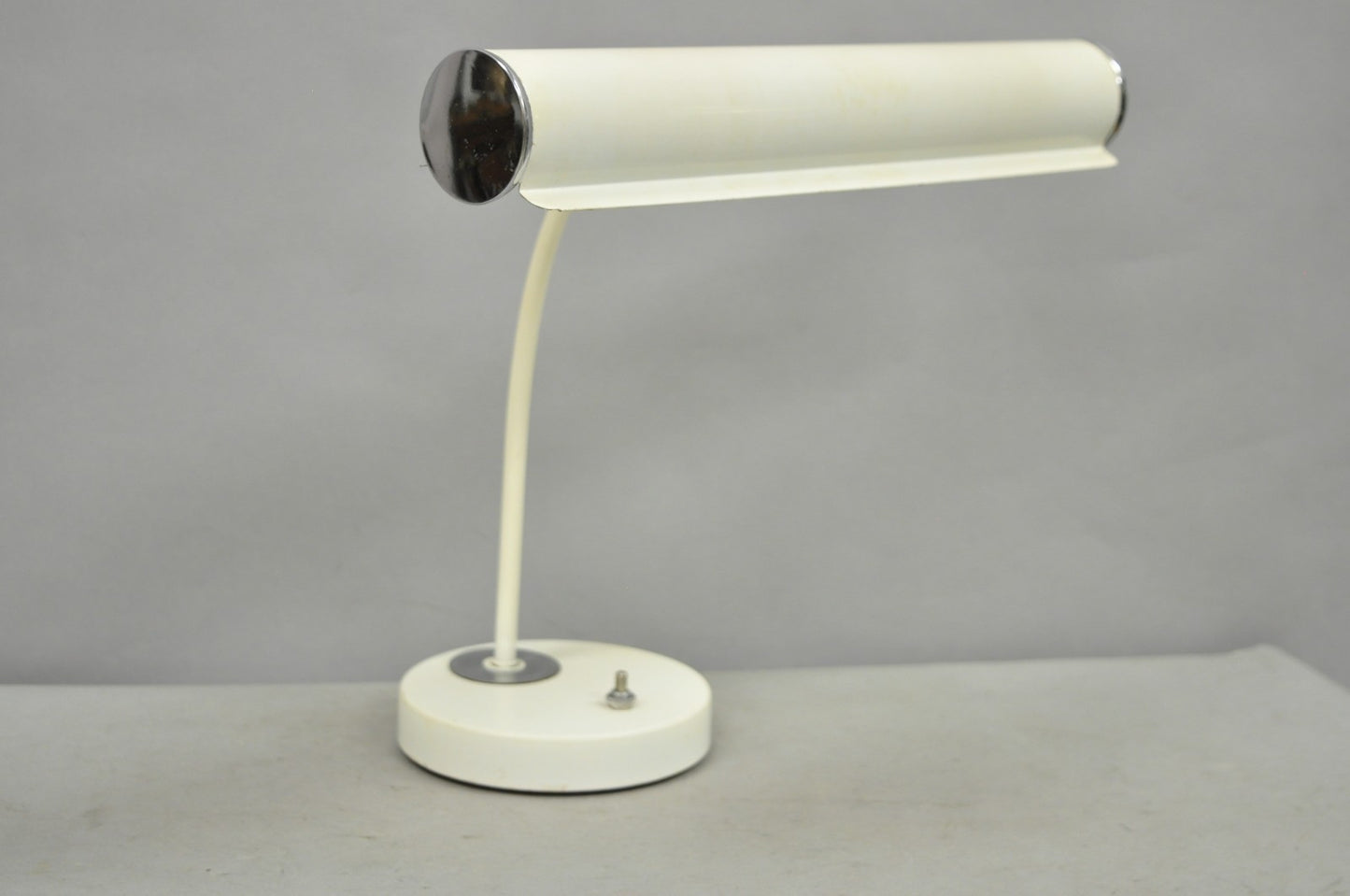 Vintage Mid Century Modern White Enamel Metal Arch Desk Lamp w/ Chrome Accents