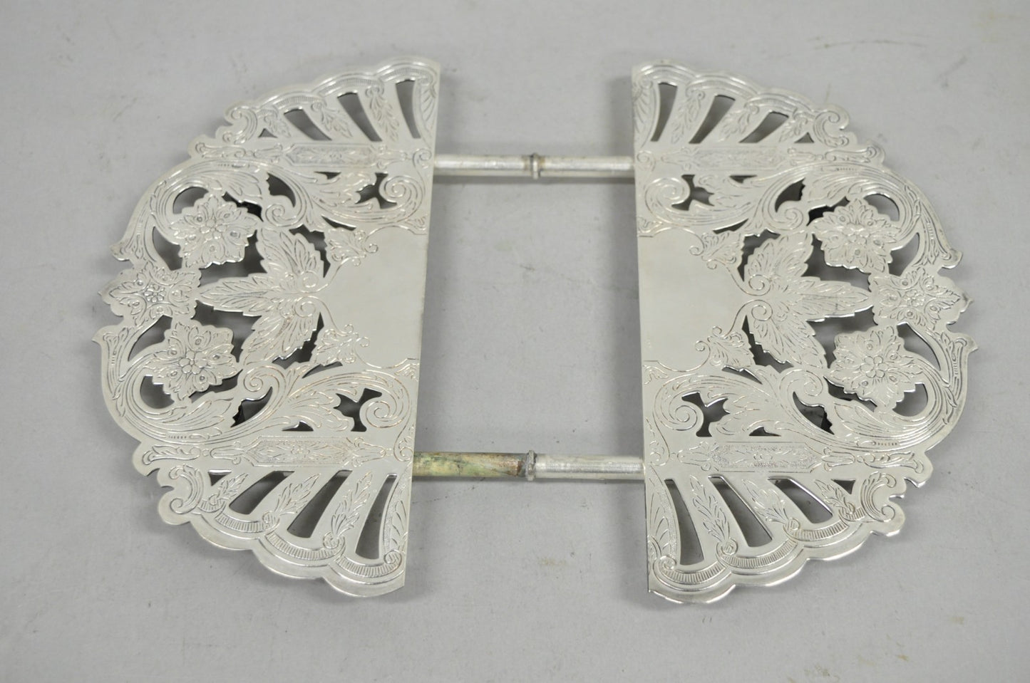 Vintage Wallace 7332 Victorian Style Silver Plated Expanding Pot Trivet (B)