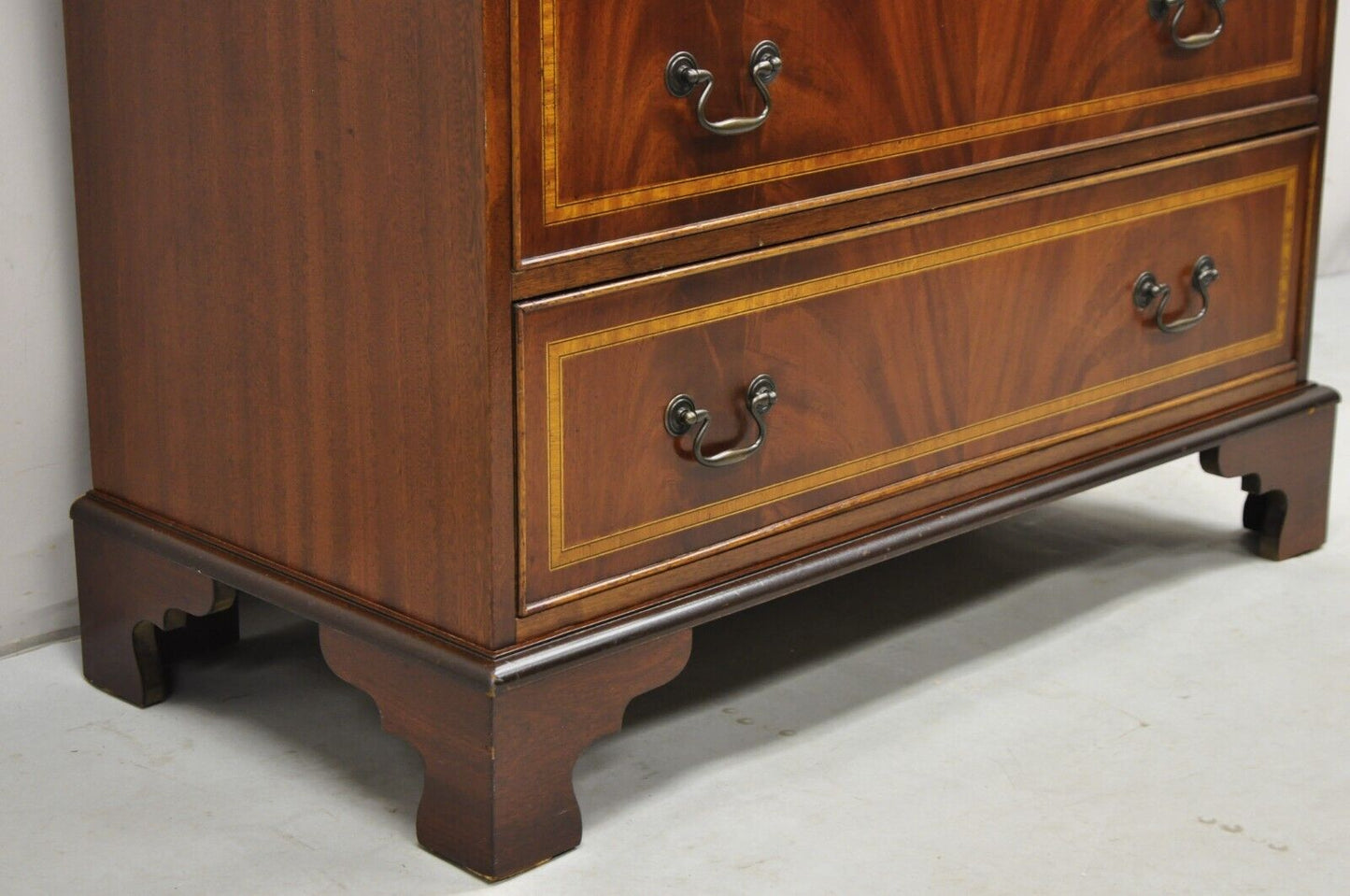 Vintage English Edwardian Style Mahogany Pinwheel Inlay 3 Drawer Dresser Chest
