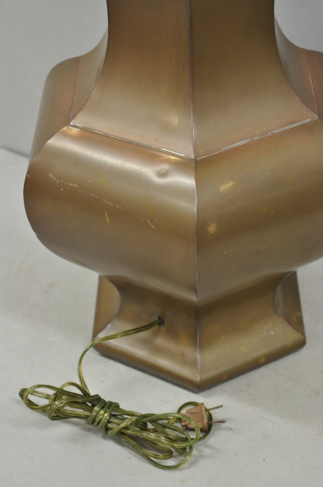Vintage Chinoiserie Patinated Copper Hexagonal Oriental Ginger Jar Table Lamp