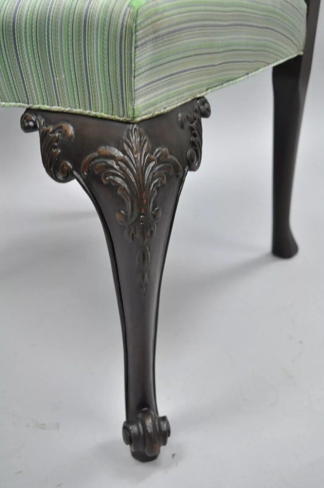 Antique Georgian Style Carved Ribbon Back Solid Mahogany Dining Side Chair (C)