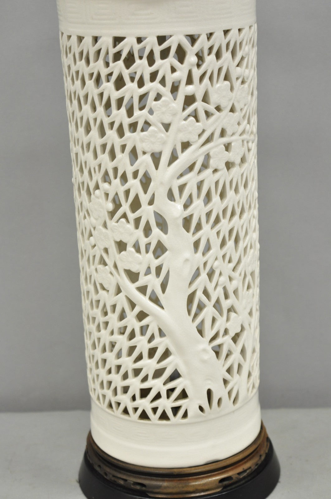 Vintage Chinoiserie White Porcelain Fretwork Cherry Blossom Tree Table Lamp