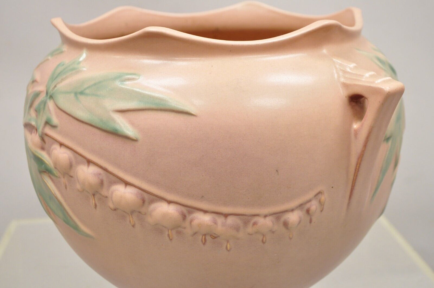 Antique Roseville Gardenia Bleeding Heart Pink 651-8" Jardiniere Planter Pot