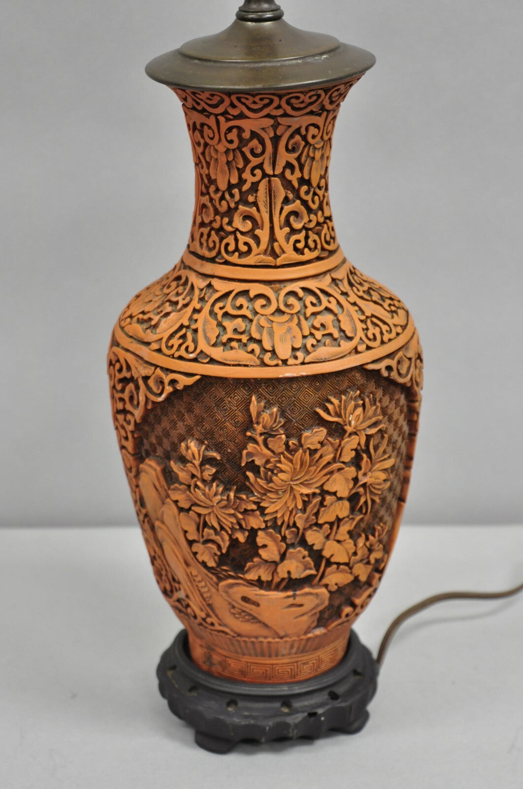 Vintage Chinoiserie Chinese Orange Carved Cinnabar Vase Jardiniere Table Lamp