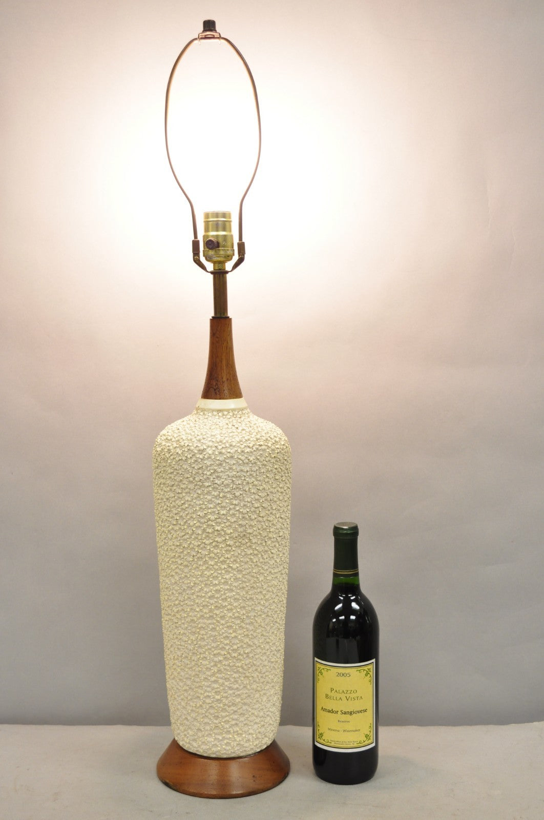 Vintage Mid Century Danish Modern FAIP Plaster Ceramic Daisy Flower Table Lamp