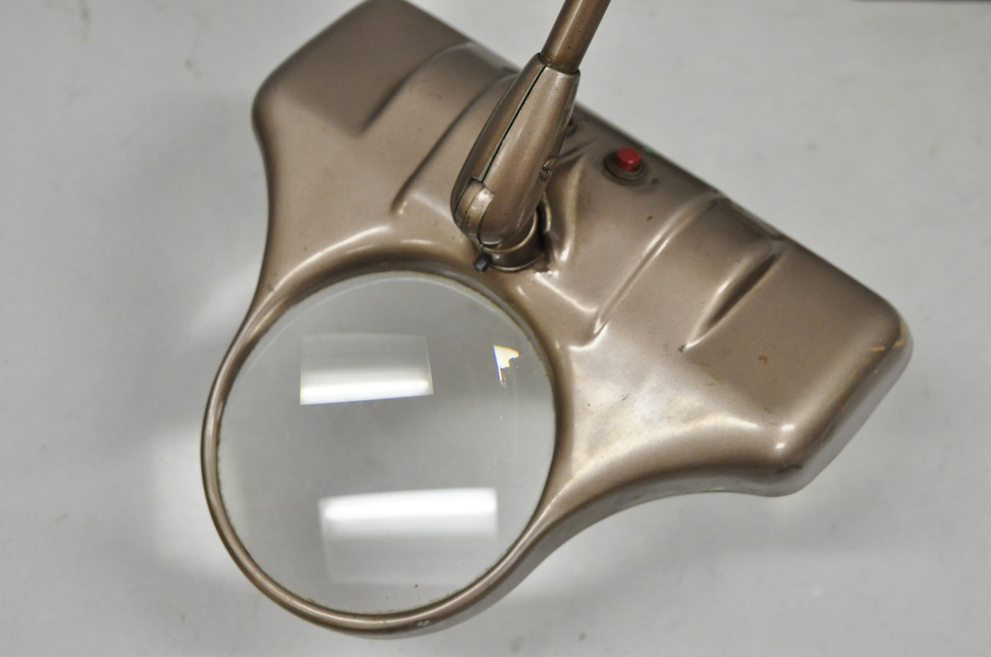 Vintage Dazor Model M-270 Lighted Magnifying Glass Industrial Work Task Lamp