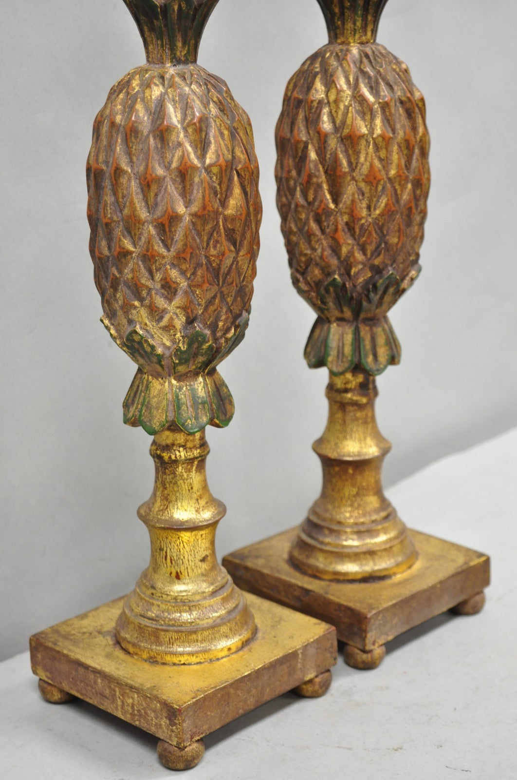 Vintage Italian Hollywood Regency Carved Gold Giltwood Pineapple Table Lamp Pair