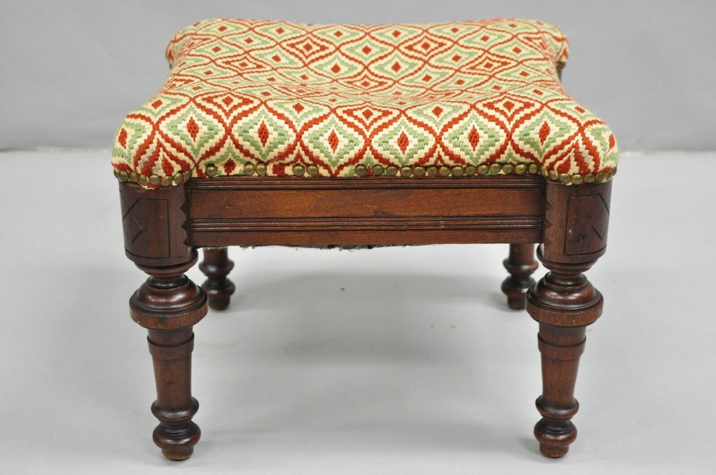 Antique Eastlake Victorian Shapely Footstool Ottoman with Turn Carved Legs