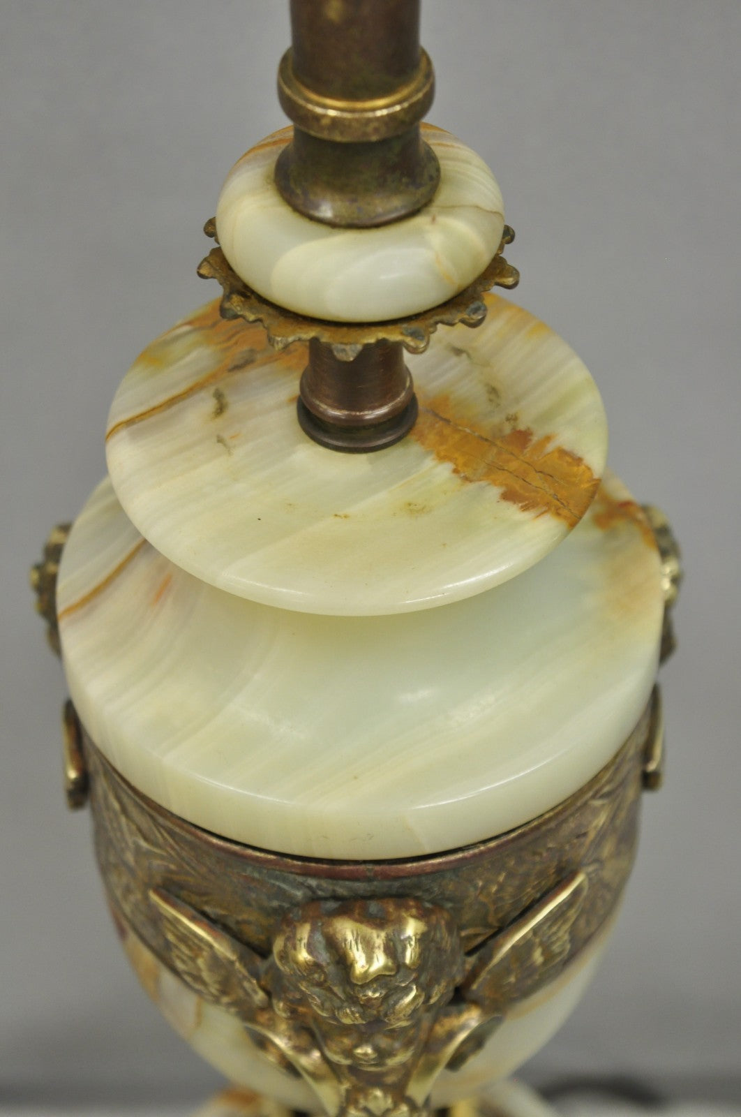 Antique French Neoclassical Louis XV Onyx Urn Figural Bronze Cherub Table Lamp