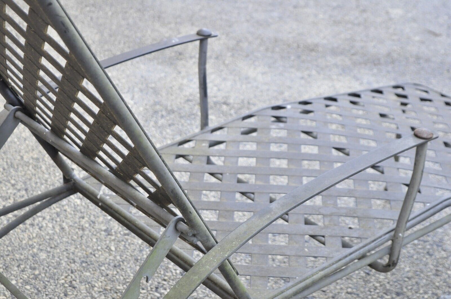 Woodard Maddox Black Wrought Iron Adjustable Pool Patio Chaise Lounge Chair