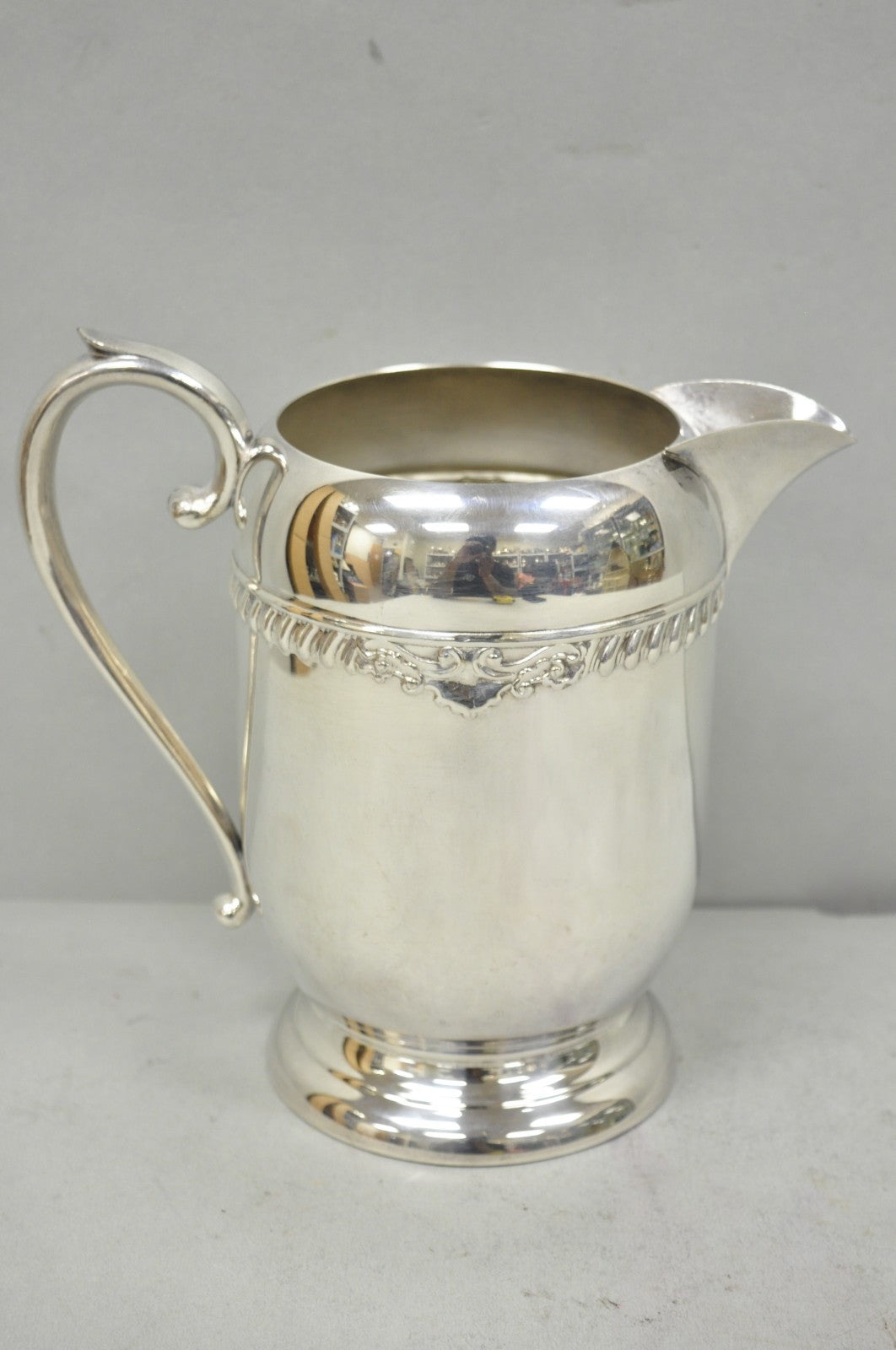 Vintage Sheridan Victorian Style Silver Plated Lemonade Beverage Water Pitcher