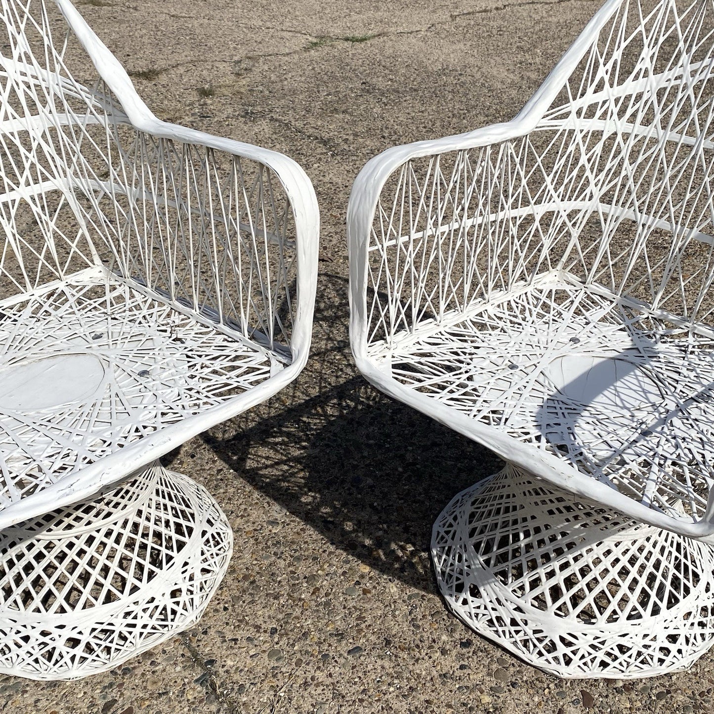 Vintage Russell Woodard Woven Spun Fiberglass Swivel Tilt Outdoor Chairs - Pair