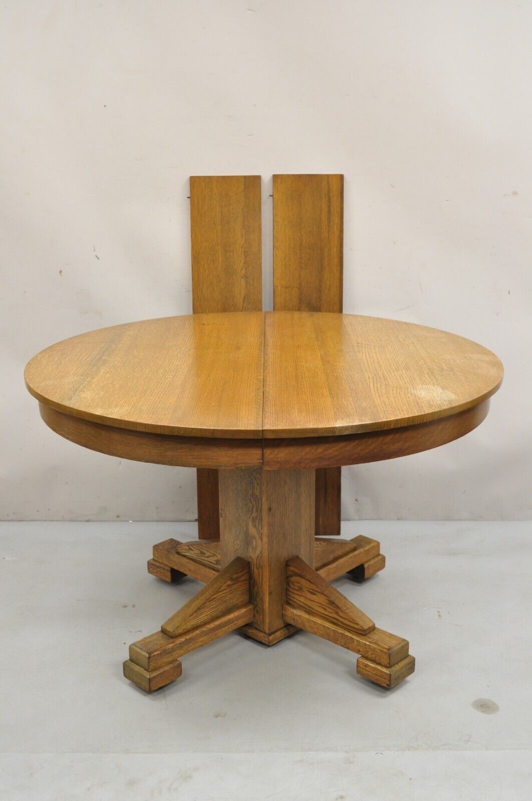 Antique Craftsman Mission Arts & Crafts Oak Wood Round Dining Table w/ 2 Leaves