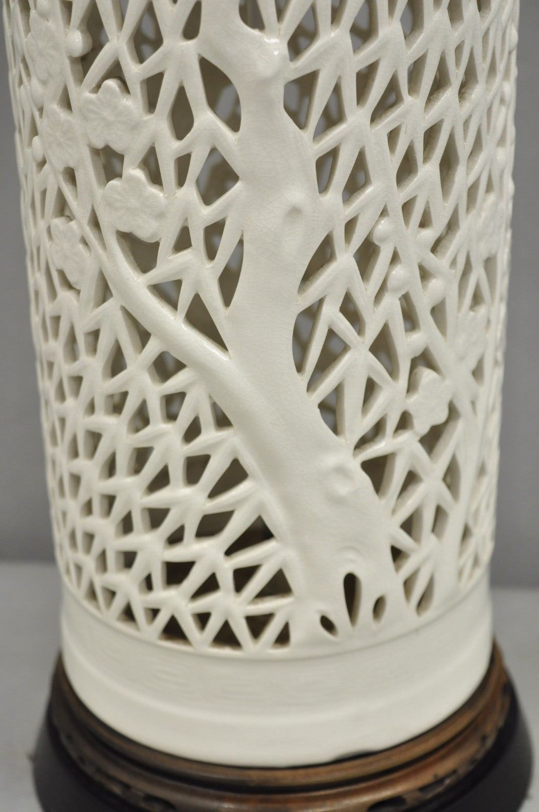 Vintage Chinoiserie White Porcelain Fretwork Cherry Blossom Tree Table Lamp