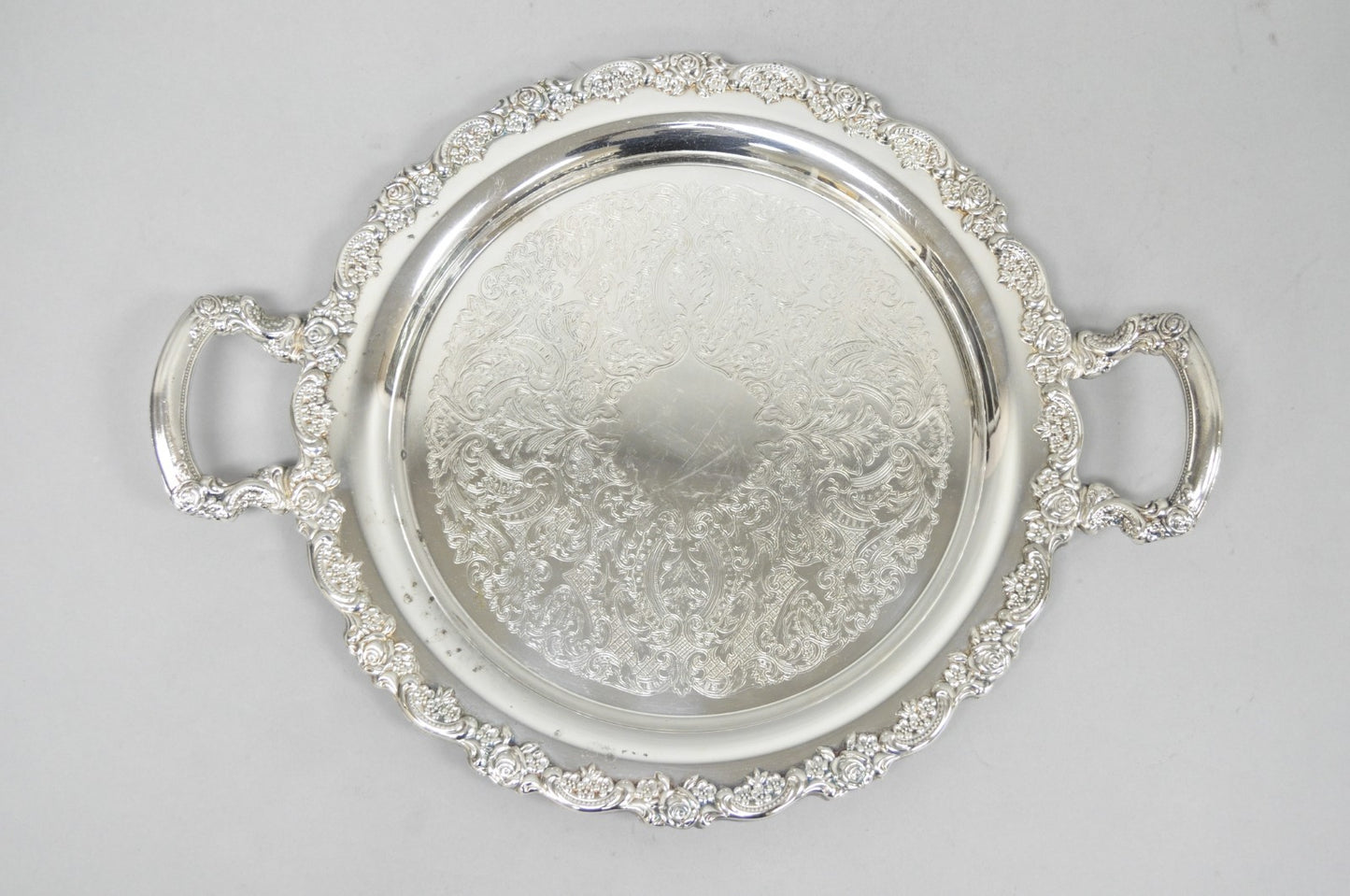 Vintage Oneida Silver Plated Round Twin Handle Serving Platter Bar Tray