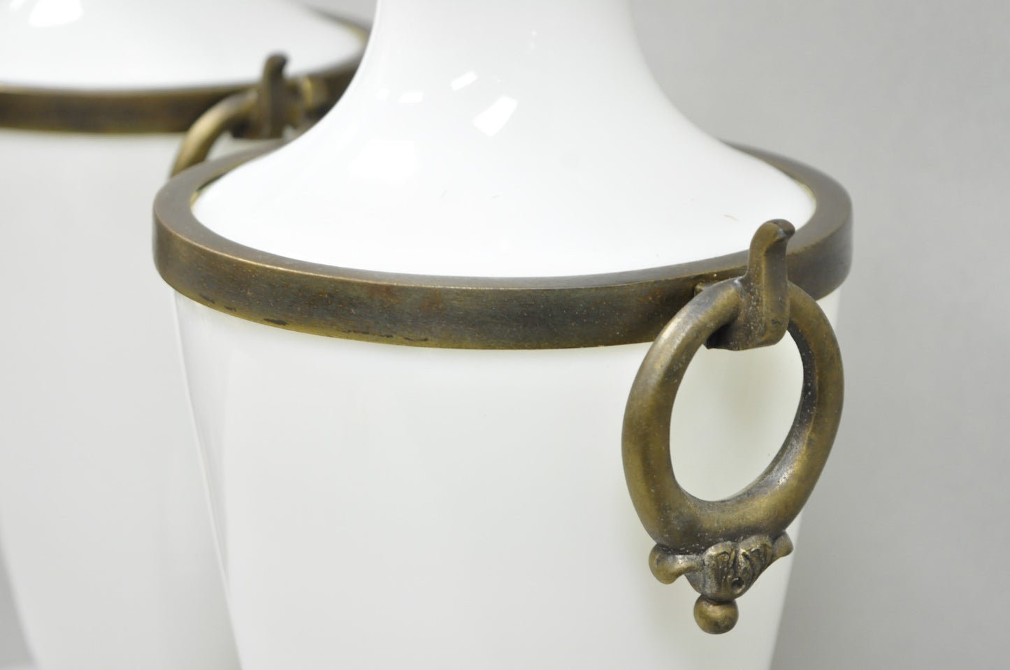 Vintage French Neoclassical White Milk Glass Urn Table Lamp by Paul Hanson, Pair