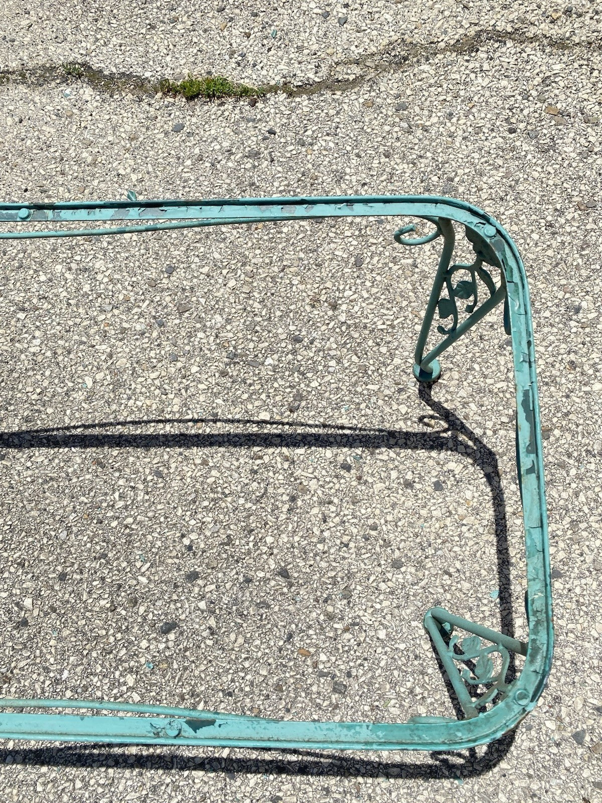 Vintage Woodard Chantilly Rose Green Wrought Iron Garden Patio Coffee Table