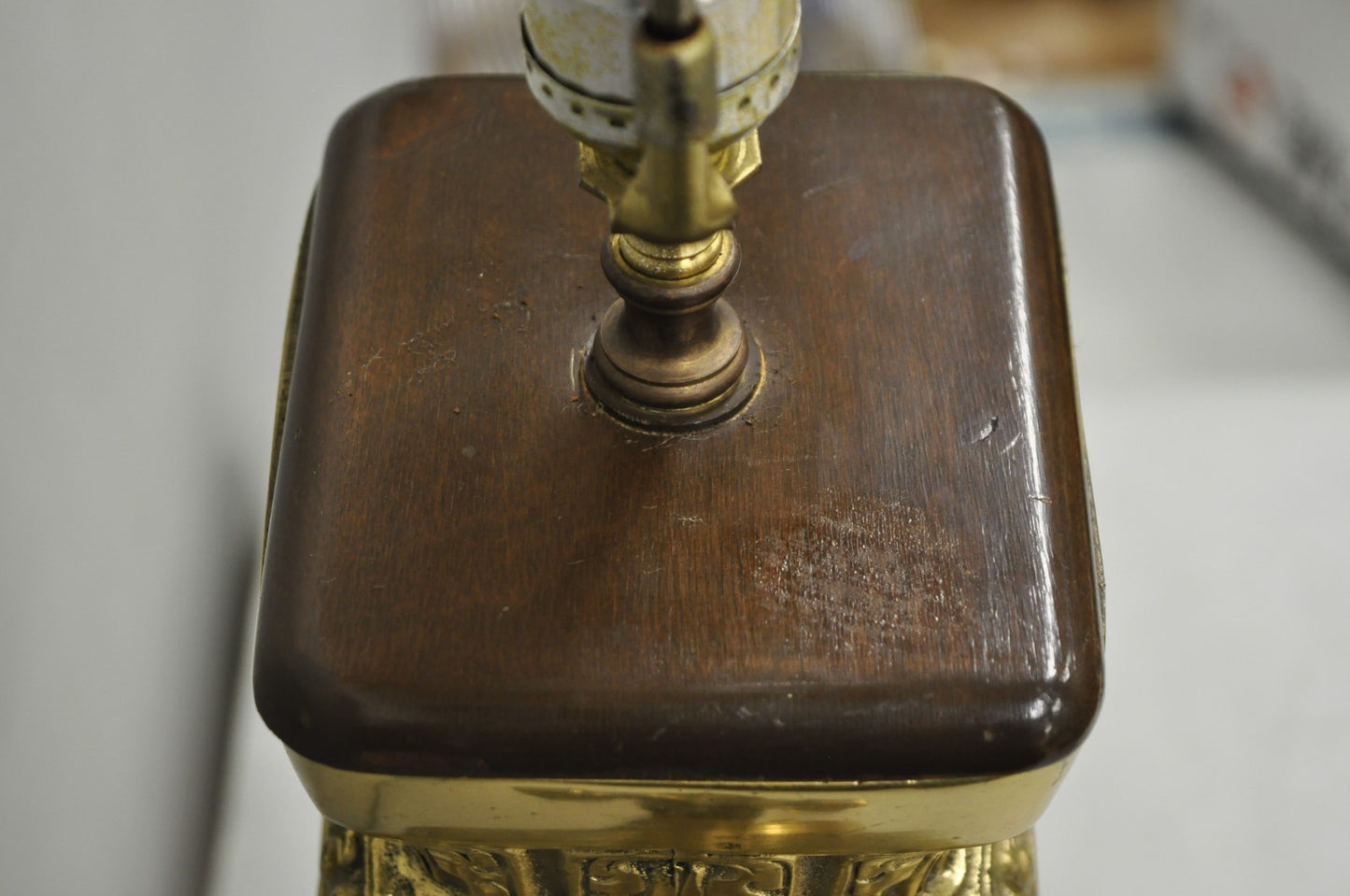 Vintage Chinese Figural Brass Bronze Wine Vessel Chinoiserie Hu Vase Table Lamp