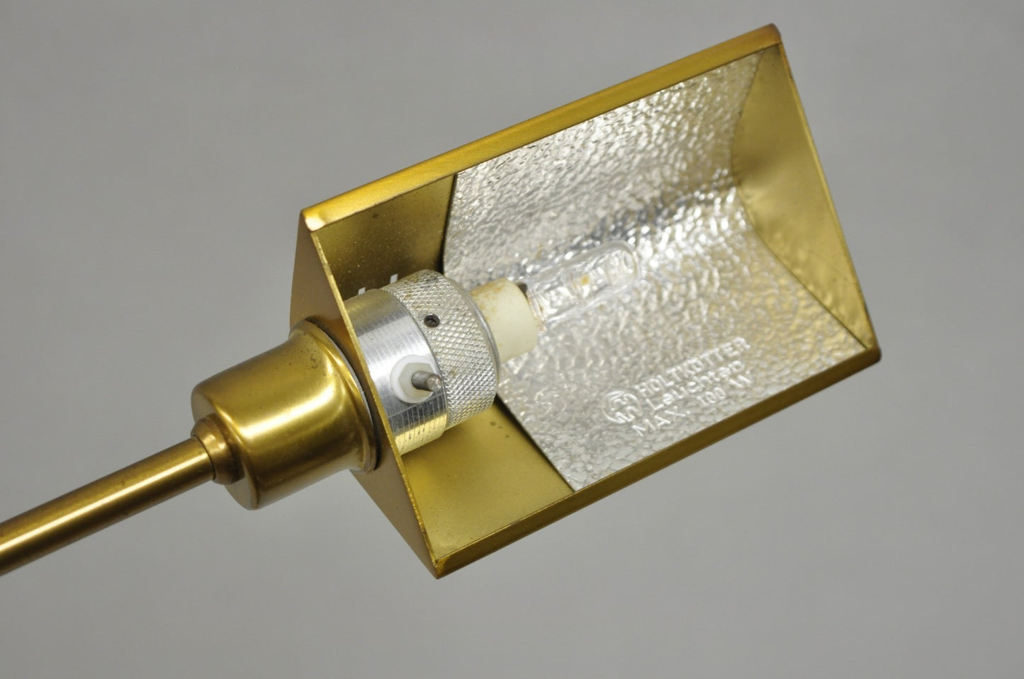 Modern Holtkötter Leuchten Adjustable Brass Pharmacy Reading Task Floor Lamp