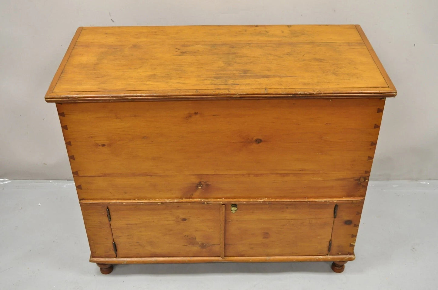 19th C. French Country Primitive Pine Wood 2 Tier Dovetailed Farmhouse Dough Box