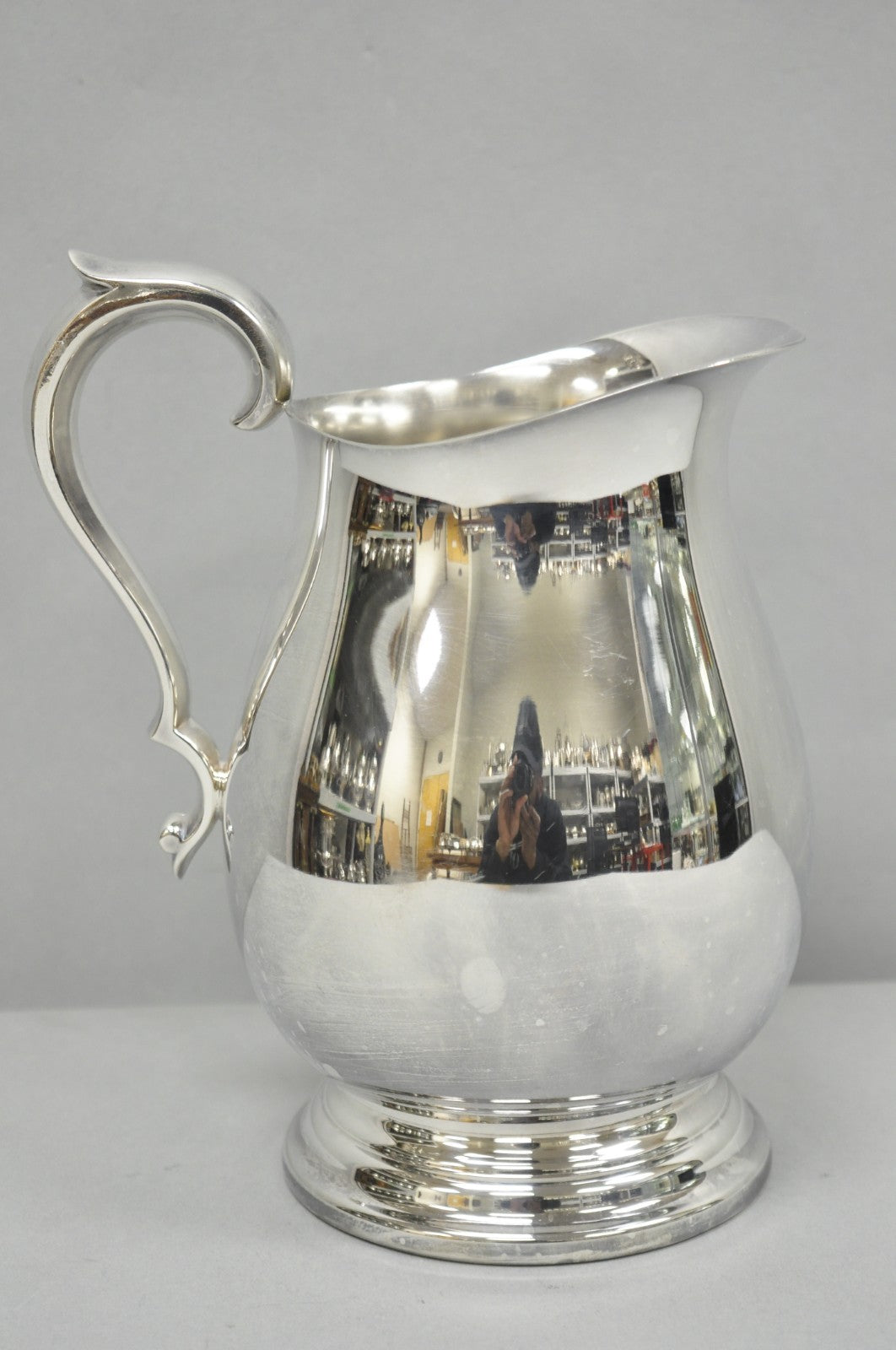 Vintage Reed & Barton 1969 Silver Plated 3.25 Pt. Bulbous Water Pitcher