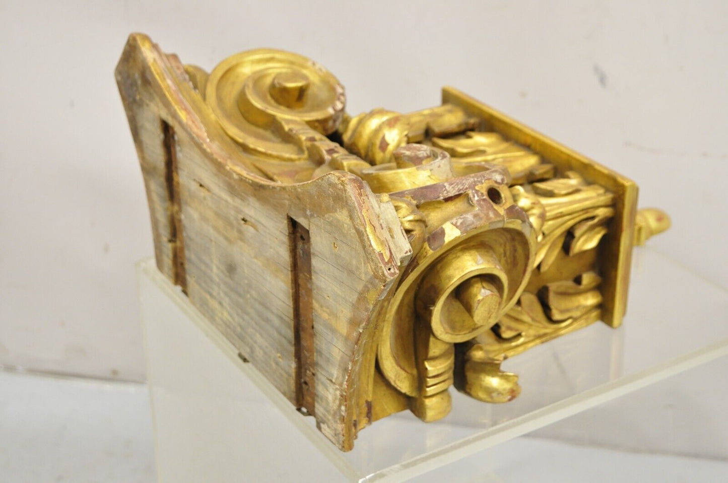 Antique Gold Giltwood French Louis XV Style Wooden Acanthus Corbel Wall Bracket