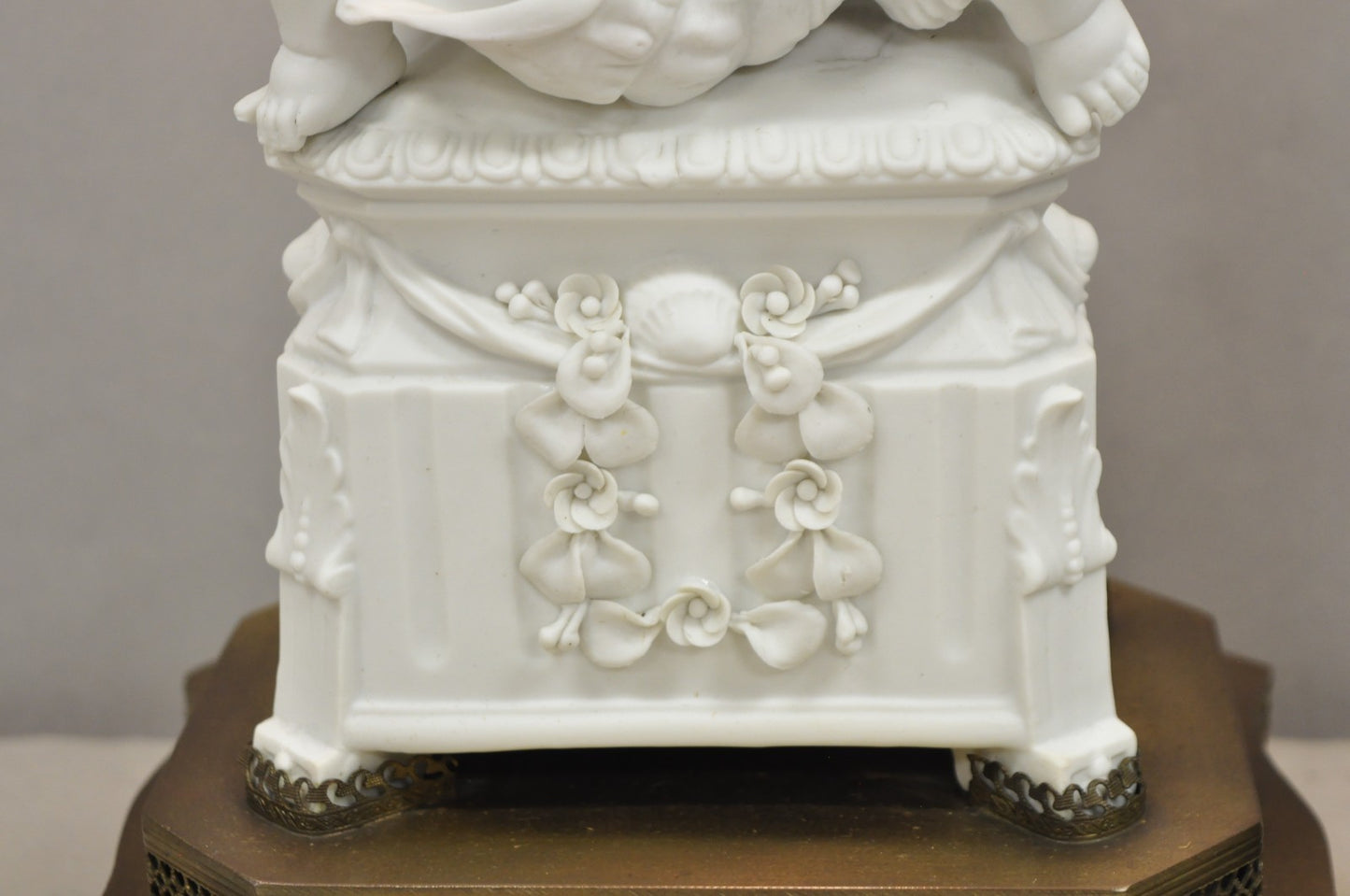 Antique French Parian Bisque Porcelain White Double Cherub & Shell Table Lamp
