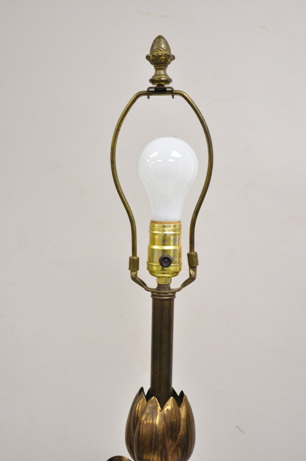 Vintage Chinese Bronze Fruit & Lotus Vine Leaf Chinoiserie Table Lamp