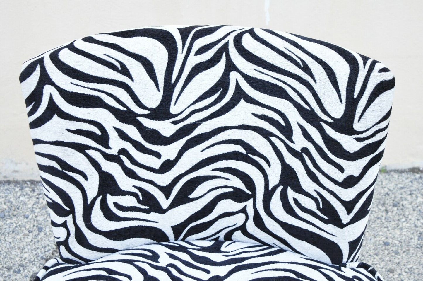 Modern Zebra Pattern Upholstered Round Swivel Club Lounge Chair