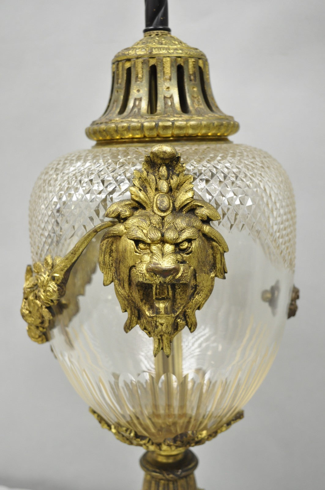 Antique French Neoclassical Bronze Lion Ormolu Diamond Cut Glass Urn Table Lamp